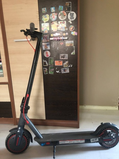 Elad elektromos roller
