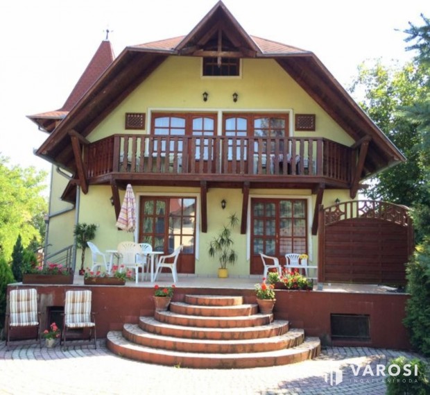 Elad els emeleti apartman Balatonfldvron