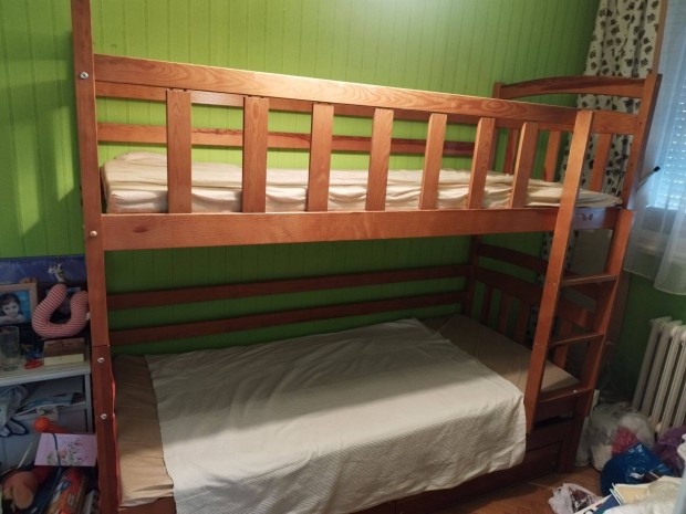 Elad� emeletes gyerek�gy