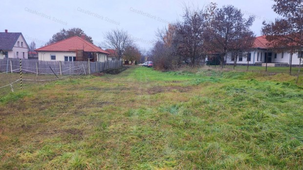 Elad� �p�t�si telek Szandasz�l�s�n!