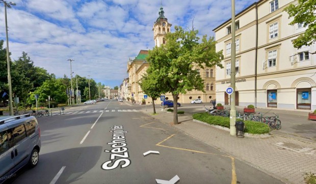 Elad� �p�let,, Szeged belv�ros sz�v�ben, Sz�chenyi t�r