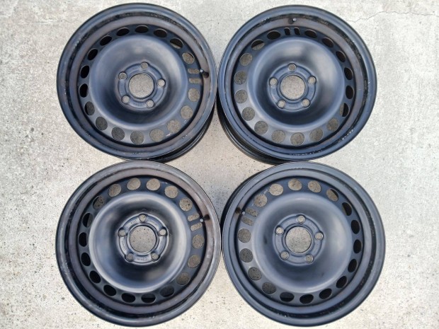 Eladó eredeti 5x110 r15 GM opel lemezfelnik !