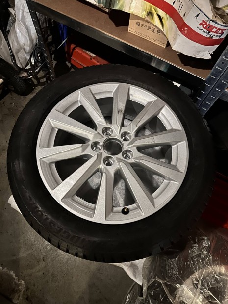 Elad eredeti Audi A1 5x100 16" 195/55 R16 tli kerkszett