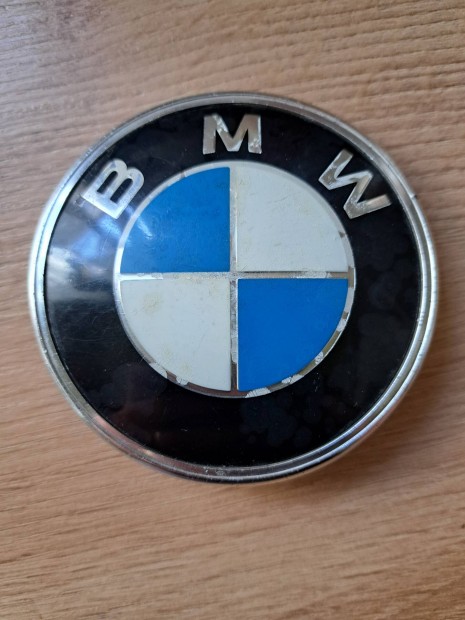 Elad eredeti BMW csomagtr emblma, E28, valamint E30 tpusokra