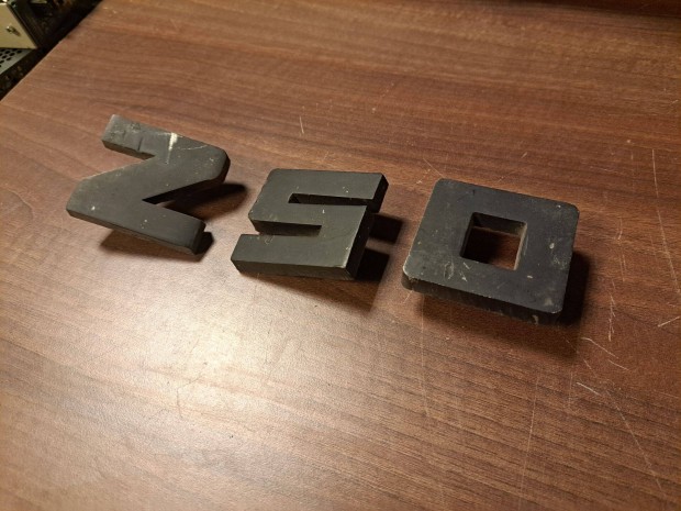 Eladó eredeti Ikarus 250 Z50 felirat típusjelzés logo