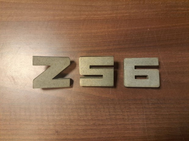 Eladó eredeti Ikarus 256 Z56 felirat típusjelzés logo