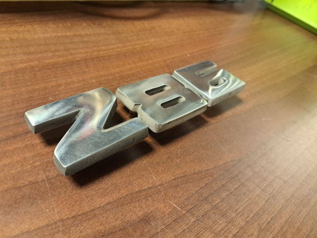 Eladó eredeti Ikarus 286 Z86 felirat típusjelzés logo