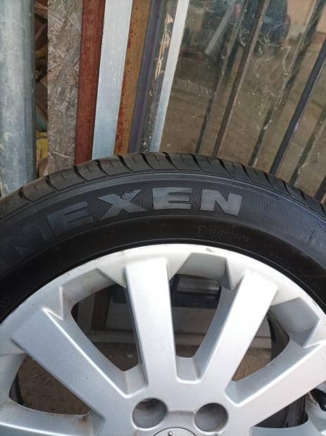 Eladó eredeti opel felin