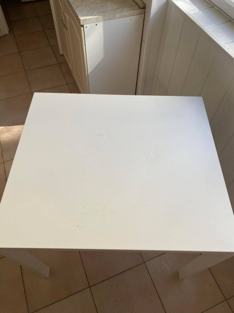 Elad� �tkez�asztal 70x80 becsukva . Kinyitva120x70