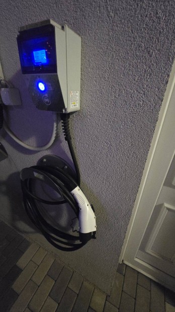 Elad evse-T172 elektromos aut tltlloms
