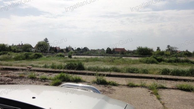 Elad� fejleszt�si ter�let Solt