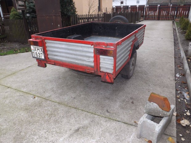 Elad� f�k n�lk�li ut�nfut�