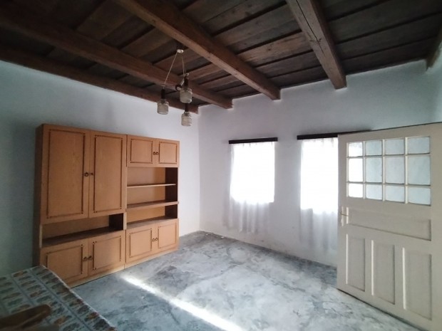 Elad� fel�j�tand� kis csal�di h�z N�gr�dsipeken  csod�s