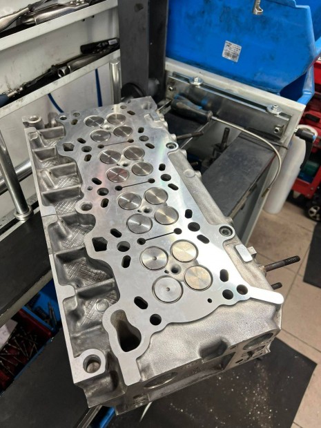 Eladó felújított Fiat Ducato 2.3 hengerfej