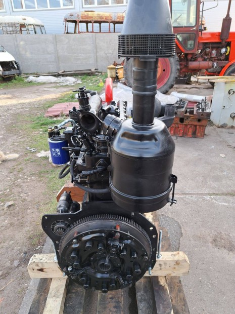 Eladó felújított MTZ motorok