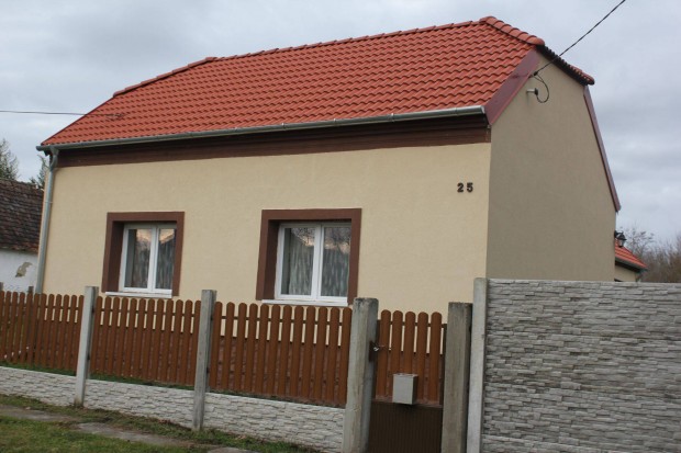 Eladó földszigeti ház !