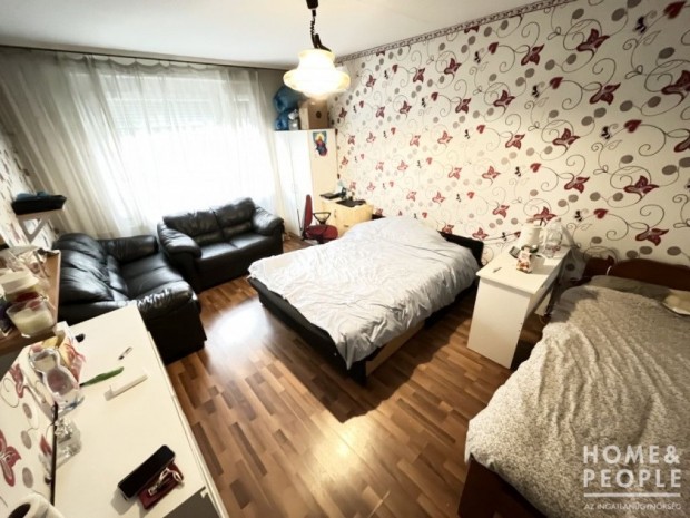 Elad� f�ldszinti lak�s Szeged-Makkosh�z�n!