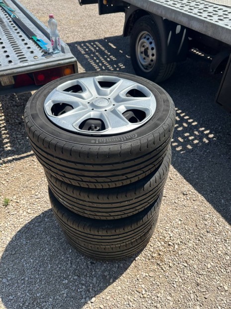 Elad ford fiesta 4x08 r15 felni garnitra