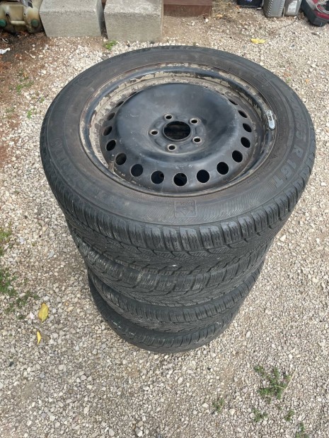 Eladó ford focus 5x108 r16 felni garnitúra