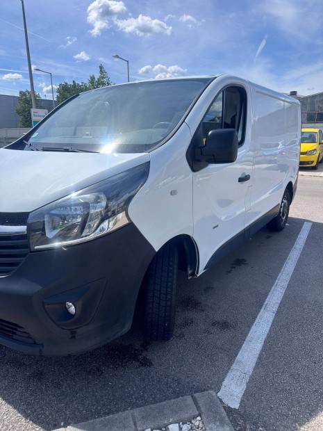 Elad friss vizsgs Opel Vivaro !