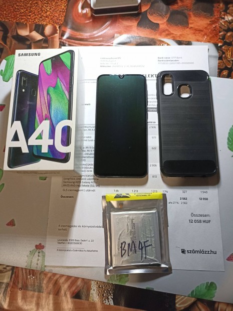 Elad fggetlen Samsung Galaxy A40 4/64GB dual sim j akkuval