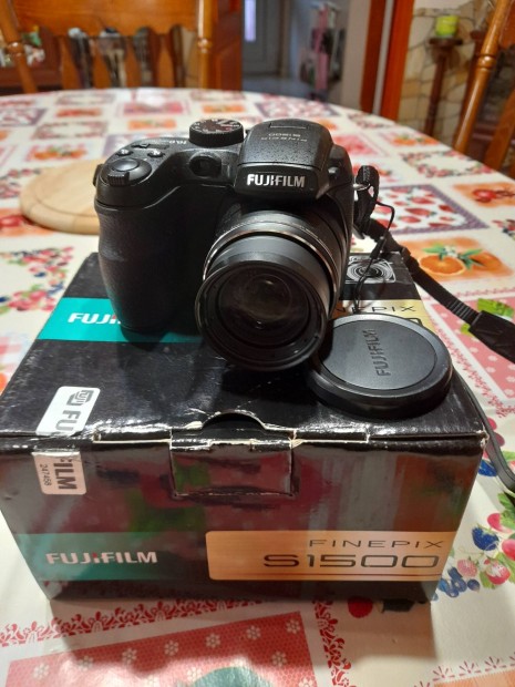 Elado fujifilm finepix 1500 fenykepezogep