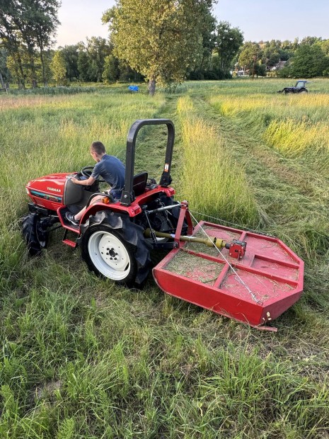 Eladó fűnyíró szárzúzó szártépő kubota yanmar mtz