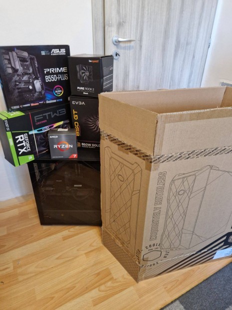 Eladó gamer/munka PC komplett szett 2 éven belüli, garanciával