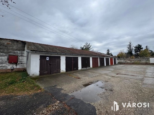 Elad� gar�zs a Budapest k�r�ton