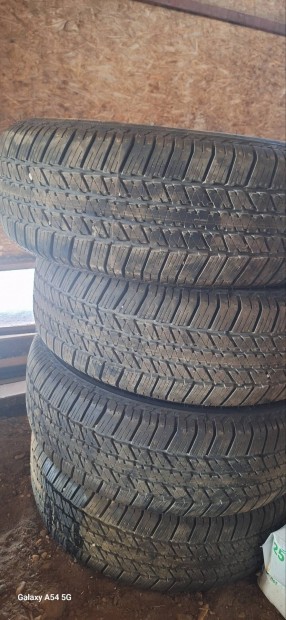 Elad gumiabroncs 265/60R18