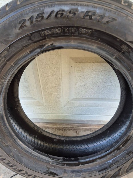 Elad gumiabroncs - 215/65 R17