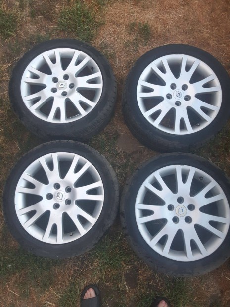 Eladó gyári 17-es Renault Laguna alufelnik