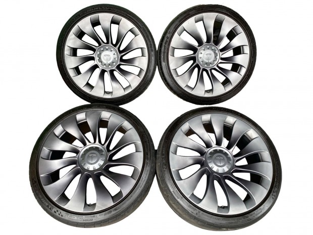 Eladó gyári 20"-os Tesla Model 3, Überturbine + Michelin Cup2 + BLE