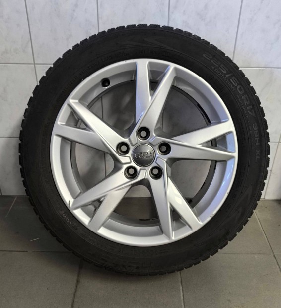 Eladó gyári AUDI 17 alufelni + Nokian téli gumi garnitúra (4 db)