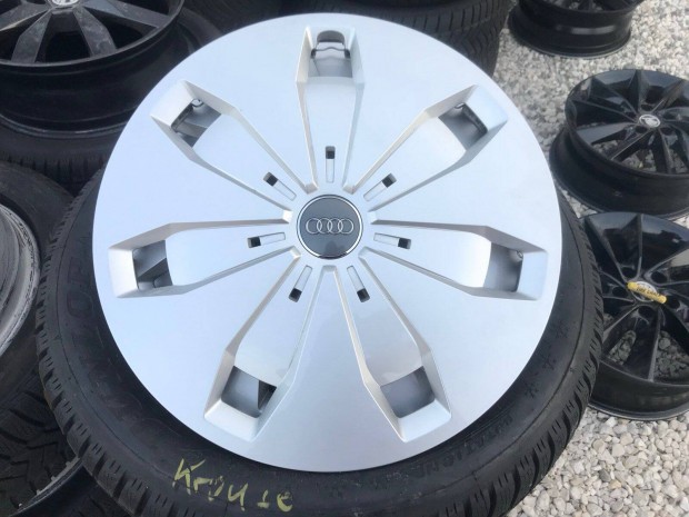 Eladó gyári Audi 16 col dísztárcsa ADT0031 81A.601.147 ÁR/db