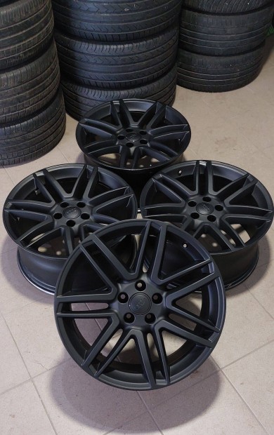 Elad gyri Audi 19" 5x112 Matt fekete alufelni szett