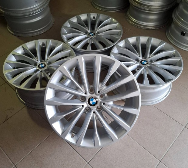 Eladó gyári BMW Style 632 5x112 18" alufelni szett