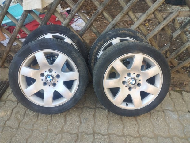 Elad gyri BMW felnik