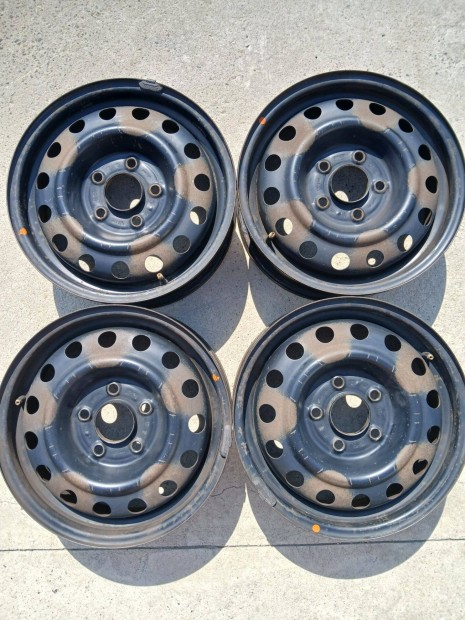 Eladó gyári Kia Hyundai 5x114 r15 lemezfelni garnitúra !