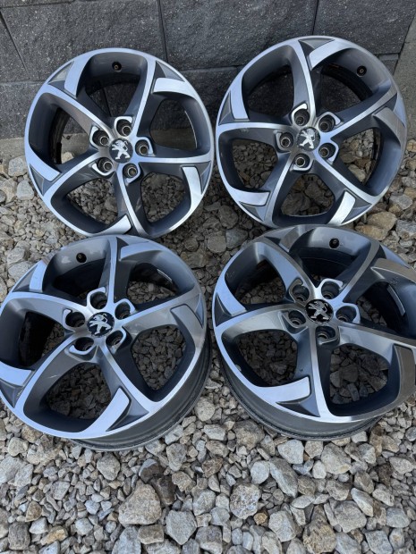 Eladó gyári Peugeot alufelni 7x17"!