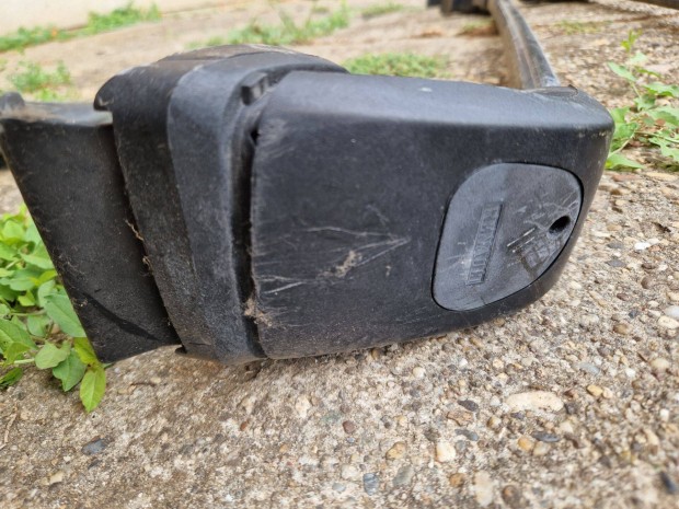 Elad� gy�ri Renault tet�csomatart�