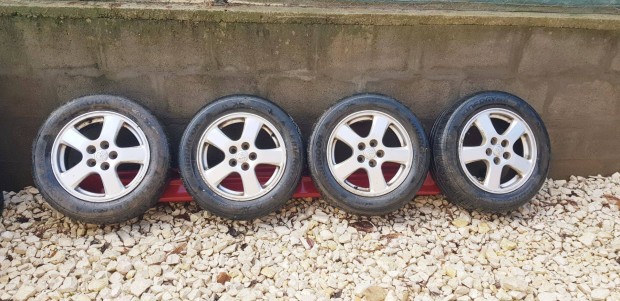Eladó gyári Toyota 15" alufelnigarnitúra