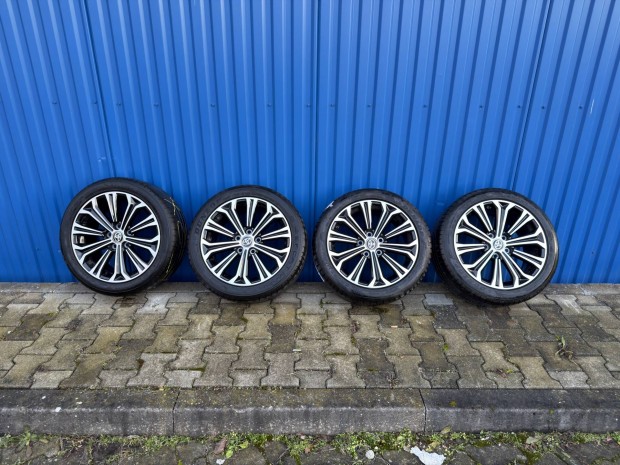 Elad� gy�ri Toyota Corolla R17 alufelni garnit�ra �jszer� �llapotban!