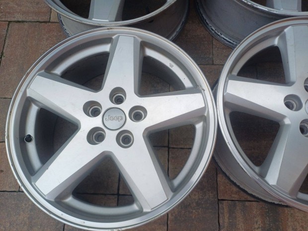 Eladó gyári alufelni garnitúra Jeep/Dodge,-7Jx18-ET-42-5x114,3