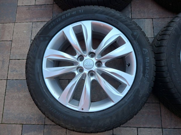 Elad� gy�ri alufelni garnit�ra Kia/Hyundai-R18