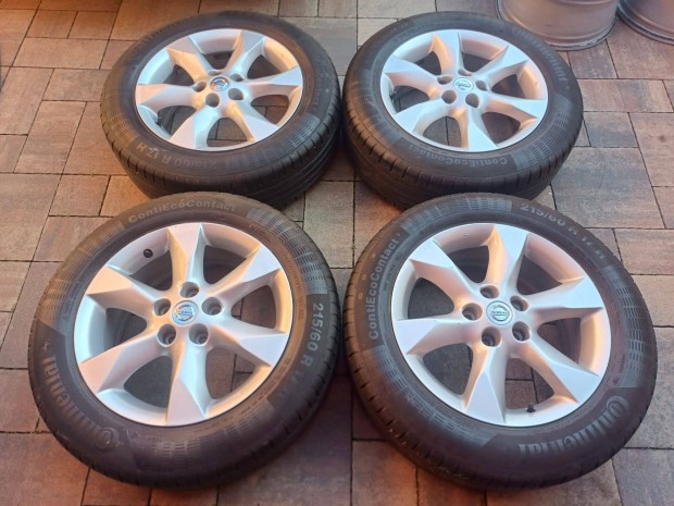 Eladó gyári alufelni garnitúra Nissan,Dacia,-7Jx17-ET-45-5x114,3