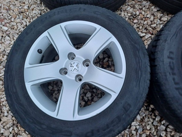 Eladó gyári alufelni garnitúra Peugeot-3008-7Jx16-ET-32-4x108
