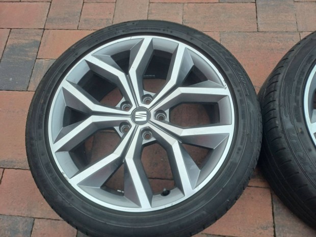 Eladó gyári alufelni garnitúra-Seat/Skoda/Vw-7,5Jx18-ET-45-5x112