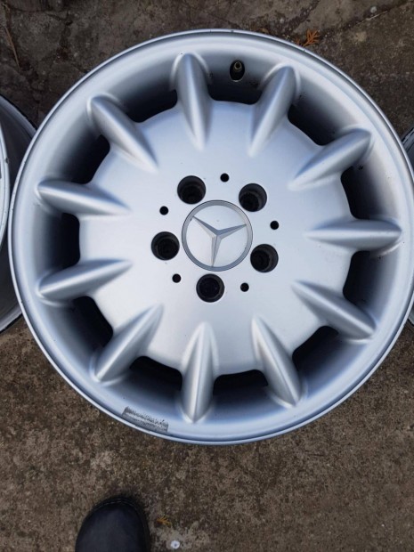 Eladó gyári mercedes alufelni 5x112.16col