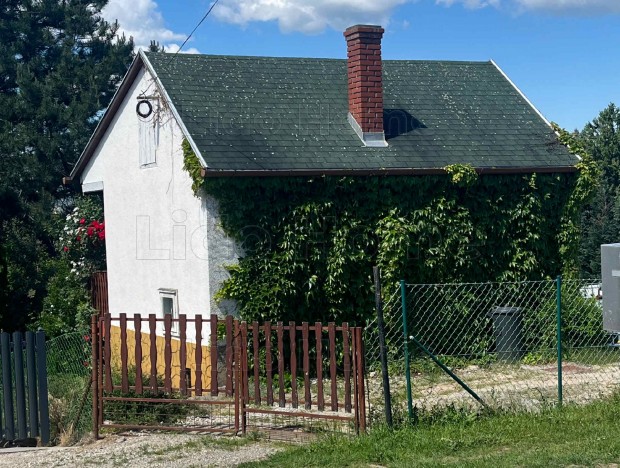 Elad� hangulatos Keszthely-kertv�rosi nyaral�.